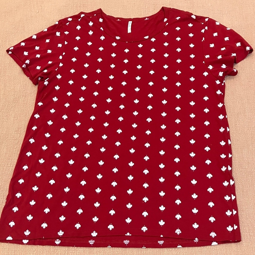 Bamboo / cotton blend Canada day / maple leaf wm’s large short sleeve t-shirt